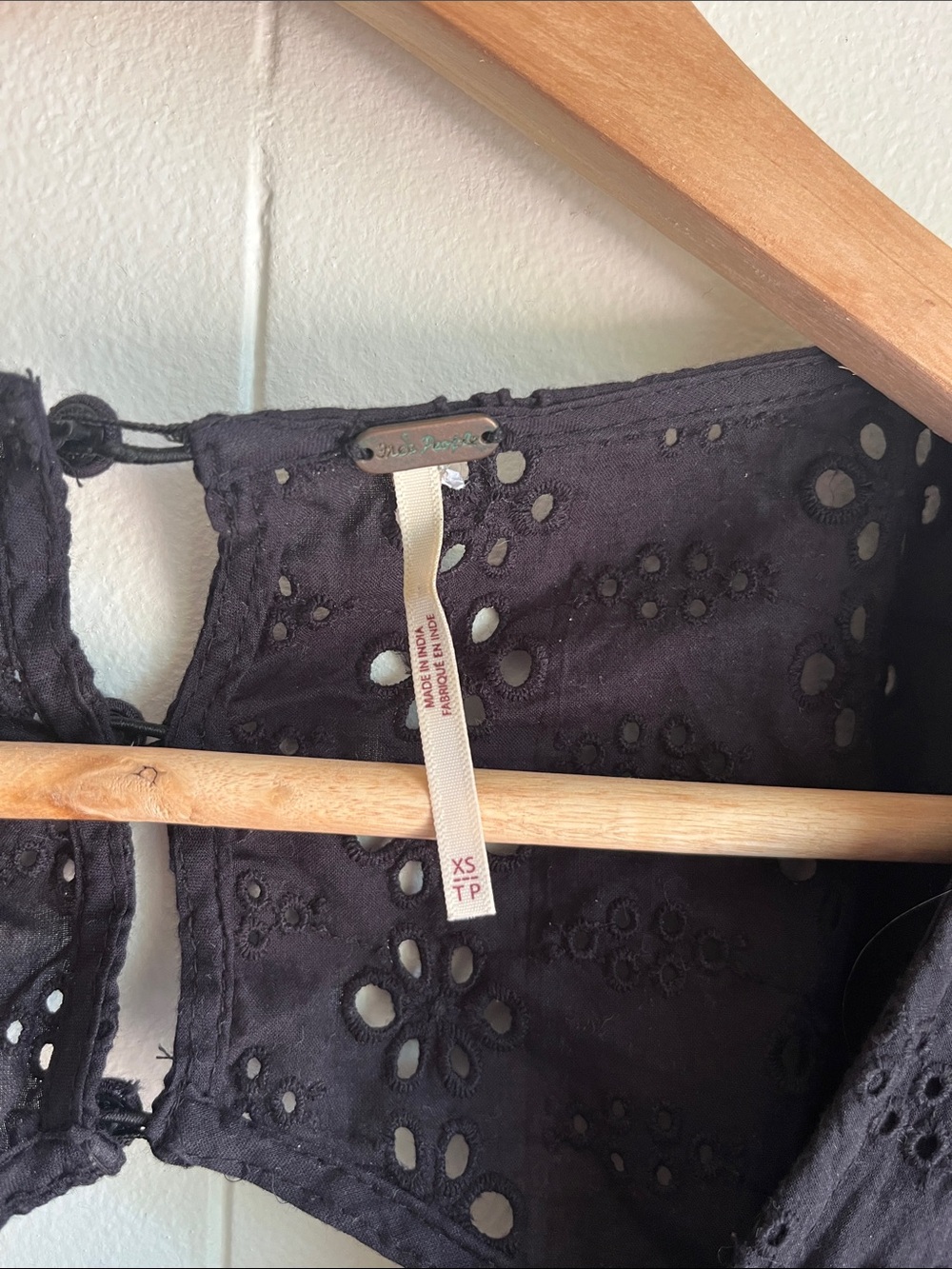 Free People Mockingbird Boho Black Cottagecore Eyelet Tiered Maxi Dress Sz XS - Picture 6 of 15